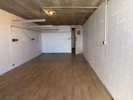 vente garage et parking aux sables-d'olonne (85100) : à vendre / 26m² les sables-d'olonne