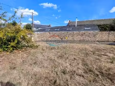 vente terrain à saint-étienne-de-montluc (44360) : à vendre / 272m² saint-étienne-de-montl