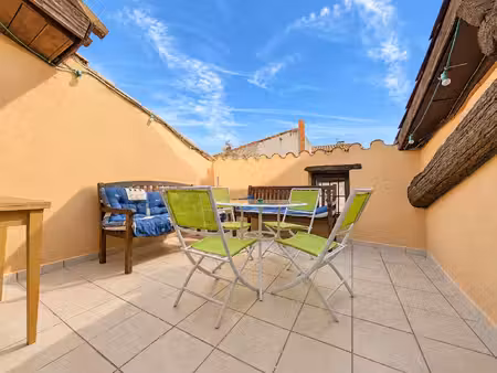 charmante maison de village avec garage et terrasse tropézienne
