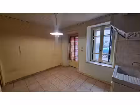 petite maison de village sur 3 niveaux à luc sur orbieu