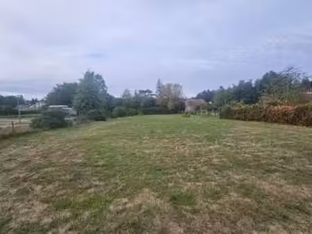 vente terrain à baugé-en-anjou (49150) : à vendre / 1267m² baugé-en-anjou