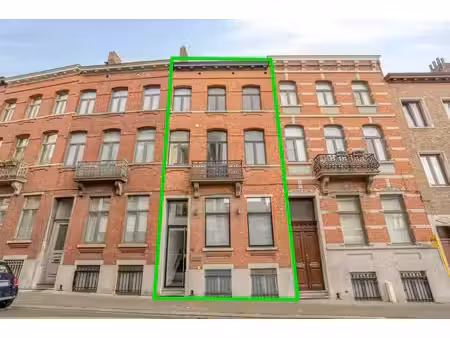 cabinet professionnel + appartement triplex (3 chambres et 2