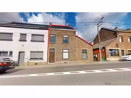 3 façades accès sur 2 rues!!!