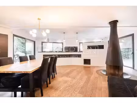 maison de luxe à vendre à cantenay-épinard