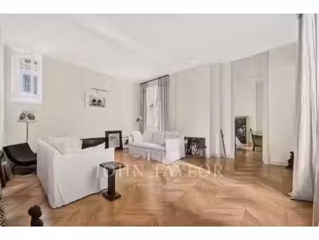 appartement de luxe à vendre dans le quartier invalides