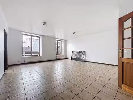 superbe appartement de 111 m²  2 chambres avec terrasse  sit