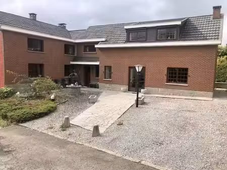 spacieuse & charmante maison (4/5 chambres)