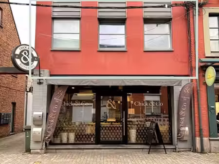 appartement 1 chambre avec grande terrasse et parking