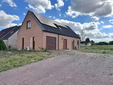 maison unifamiliale bien située avec grand jardin!