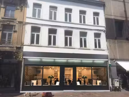 immeuble commercial mixte