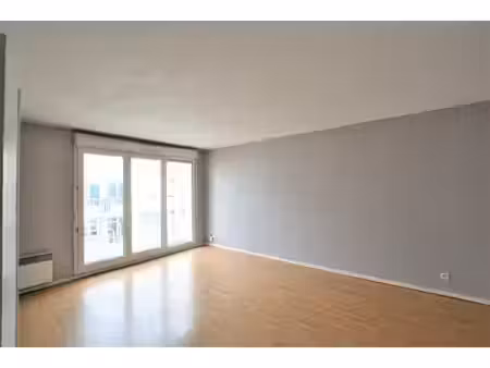 2 pièces + cave + parking