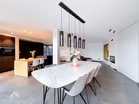 maison mitoyenne avec 3 chambres  garage et panneaux solaire