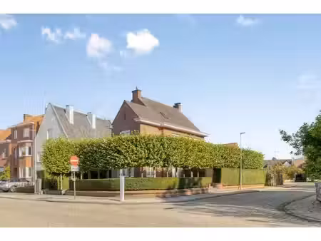 villa met 4 slaapkamers op toplocatie - kijkdagen met bie...