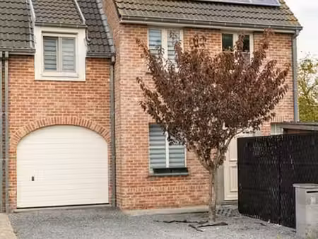 maison semi-mitoyenne spacieuse au centre de waregem