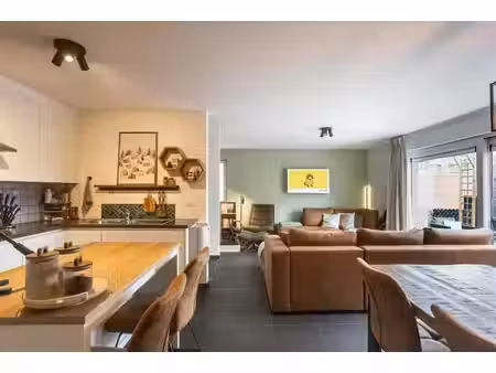 appartement au rez-de-chaussée avec terrasse et parking
