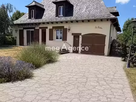 vente maison 5 pièces 117 m² à thérondels (12600)  176 500 €