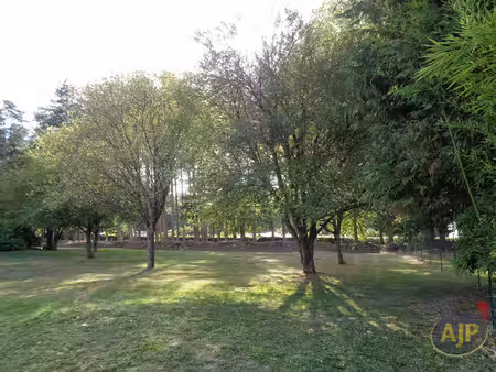 terrain plumelec 400 m2
