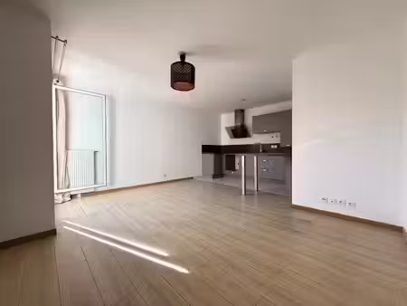 vente appartement 2 pièces 47 m² à saint-pierre-du-perray (91280)  160 000 €