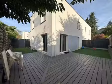 vente maison à thouaré-sur-loire (44470) : à vendre / 94m² thouaré-sur-loire