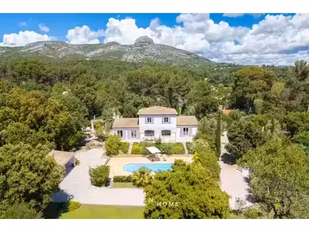 vente villa 6 pièces 184 m² à aubagne (13400)  1 175 000 €