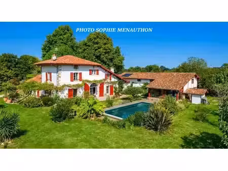 vente maison 8 pièces 310 m² à urt (64240)  1 500 000 €