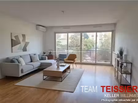 vente appartement 4 pièces 81 m² à salon-de-provence (13300)  220 000 €