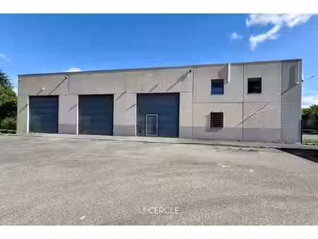 local d'activités et d'entrepôt lamorlaye 590 m2