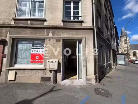 location commerce amiens 80000 65m²