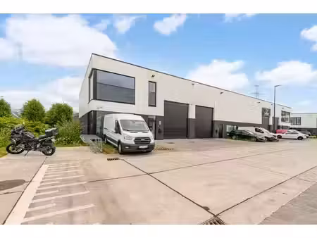 huizingen – entrepôt de 368 m² dans parc pme