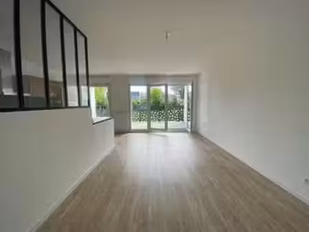 location appartement 3 pièces à saint-avé (56890) : à louer 3 pièces / 67m² saint-avé