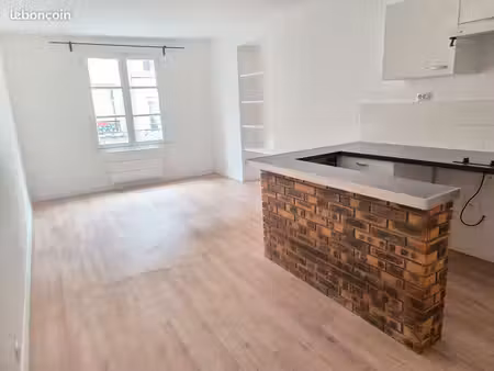 charenton-écoles – 2 pièces 43 m² rénové – prêt à habiter