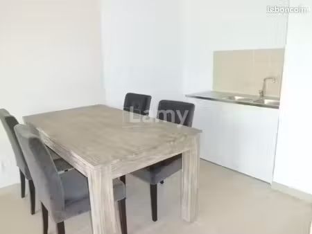 appartement 3 pièces 55 m²