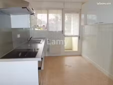 appartement 3 pièces 64 m²