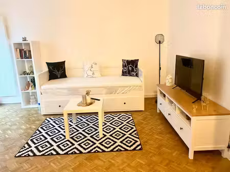 studio meublé 26 8 m² rénové | parking + cave | vanves | disponible 11/10
