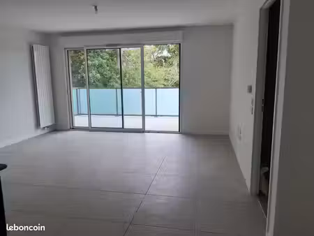 a louer appartement t2-46 m2 récent