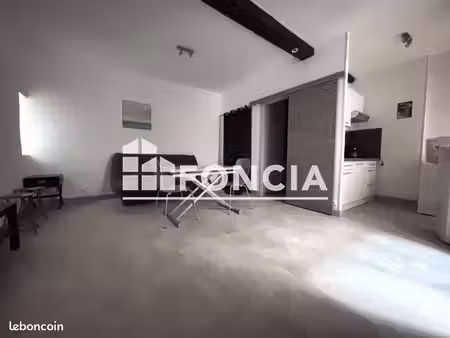 studio 1 pièce 25 m²