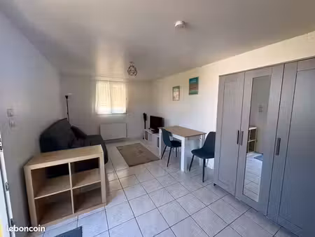 location studio meublé tbe pessac 600cc