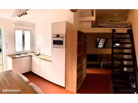 studio indépendant de 30m2 meublé avec un espace nuit en mezzanine