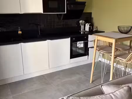 joli t2 meublé location de septembre à juin