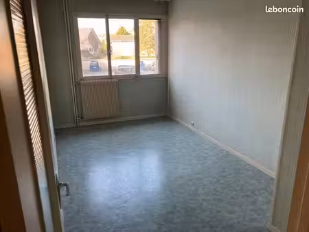piece de stockage / garde meuble
