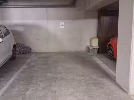 location place de parking