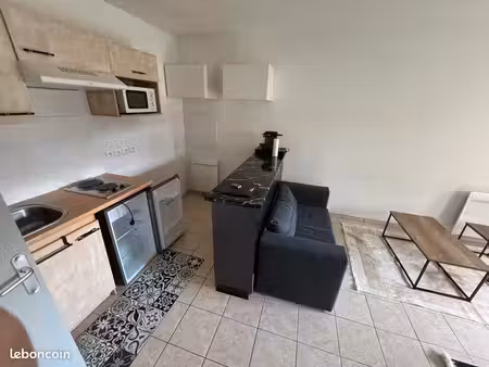 appartement avec piscine collective