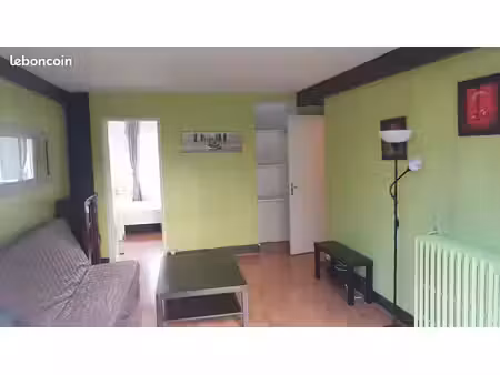 f2 43m² meublé - parking privé - 1mn métro