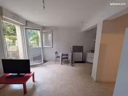 studio meublé