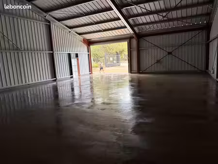 hangar 210m2 à sallèles d'aude