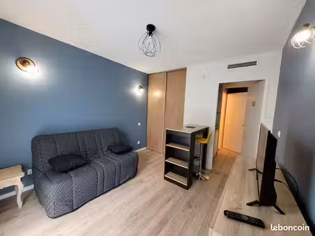 studio 1 pièce 19 m²