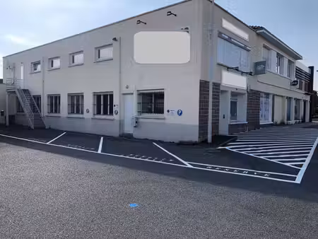 local d'activités à louer