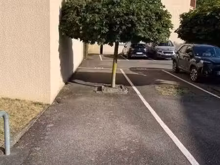 parking à louer