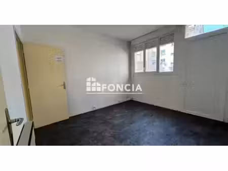 local commercial à louer