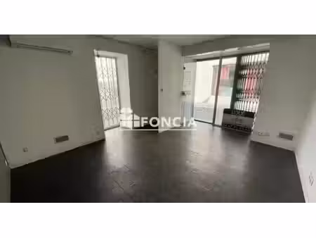 local commercial à louer